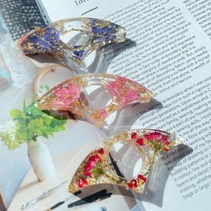 Support de page de livre en résine, poignée pour les doigts, accessoire de lecture durable et confortable, parfait pour les livres, les documents d'étude, les journaux et les romans - Product Image 1