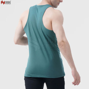 Camiseta sin mangas de entrenamiento informal para hombre HUGGLY SPORTS del fabricante de Pakistán, ropa de ejercicio de gimnasio transpirable de secado rápido de poliéster/algodón caliente - Product Image 2