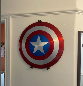 Bouclier mural Best Avenger Lovers Shield pour la décoration intérieure/décoration murale Bouclier Articles doués pour amoureux de la guerre - Product Image 1
