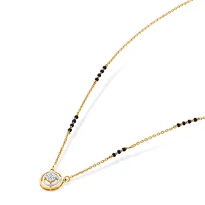 สร้อยคอทองคำดีไซน์โมเดิร์นประดับลูกปัดสำหรับผู้หญิง รุ่น Divya Chakra Gold Mangalsutra - Product Image 4