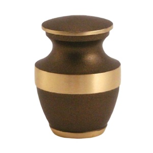 Urnes de souvenir de crémation en laiton de haute qualité avec bande d'or et urnes funéraires en métal fini de couleur marron pour les cendres humaines - Product Image 2