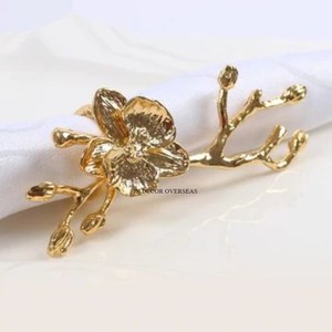 Anneaux de serviette de luxe en métal de qualité supérieure plaqué or de haute qualité, aspect attrayant de fleurs et de bourgeons, au prix le plus bas - Product Image 1