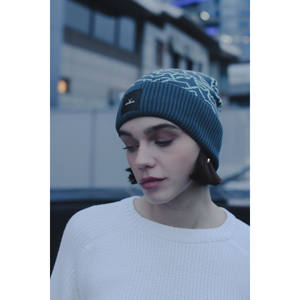 Bonnet en tricot corail doux pour femme Double couche hiver basique pull décontracté ensemble avec logo et motif du Rhin - Product Image 5