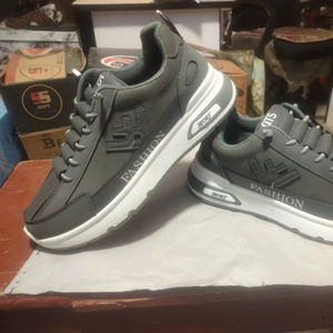 Zapatillas Ligeras y Transpirables para Deportistas, Amantes del Fitness, Uso Diario Informal - Malla para Todos (Primavera, Verano, Otoño, Invierno) - Product Image 1