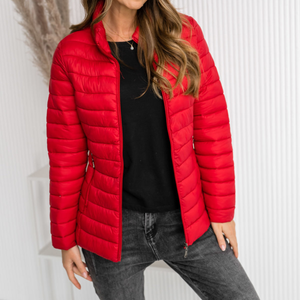 Chaqueta de mujer más vendida OEM transpirable de alta calidad chaqueta de burbuja roja impermeable para mujer chaqueta cortavientos ligera - Product Image 1