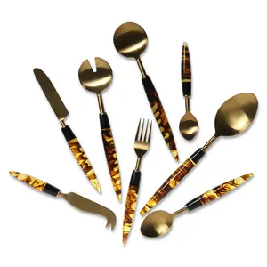 Ensemble de couverts en acier inoxydable poli or de luxe avec manche en résine, parfait pour les mariages et les dîners en restaurant, provenant d'Inde - Product Image 3