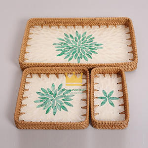 Venta al por mayor a granel de Vietnam Madre de perla Cuadrado y bandeja rectangular de ratán para servir Patrón de flores - Product Image 1