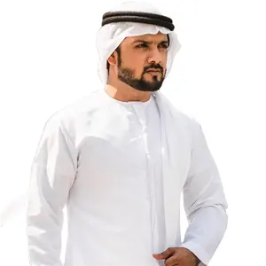 Nieuwe Aankomst Moslim Mannen Lange Mouw Witte Thobe Hoge Kwaliteit Zacht Katoen Polyester Saudi Heren Jubba Thobe Wit Geverfd