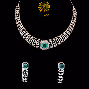 Collar de Oro Rosa de 9 Quilates con Diamante Natural para Mujer, Claridad VVS-VS, Corte Brillante de 4.74 Quilates, Joyería Privada de Lujo - Product Image 1