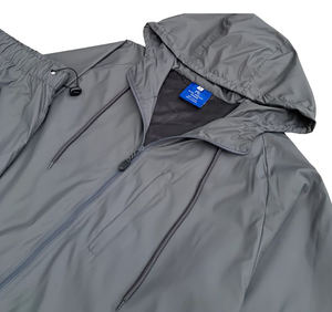 Survêtement coupe-vent en nylon léger avec logo personnalisé pour hommes équipement d'extérieur en polyester imperméable pour l'hiver coupe-vent solide - Product Image 2