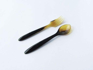 Cuillère en corne écologique de haute qualité, design traditionnel, en corne de buffle ou d'âne, pour service de salade, café ou thé, faite à la main en Inde - Product Image 2