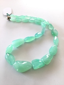 300.40กะรัต chrysoprase tumbles (300.40กะรัต) 1เส้นสำหรับการทำเครื่องประดับอัญมณีธรรมชาติ - Product Image 6