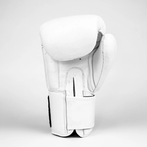 Gants de boxe en cuir imperméables avec logo personnalisé pour l'entraînement et les compétitions professionnelles - Gants confortables - Product Image 3