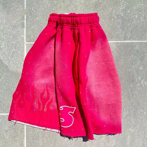 Fabricante de logotipo personalizado, ropa de calle, pantalones cortos de estilo, pantalones cortos de algodón con diamantes de imitación desteñidos al sol y serigrafía para hombre - Product Image 5