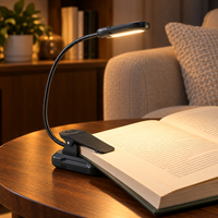 Lampe de lecture LED rechargeable par USB avec batterie 500 mAh, 3 couleurs de lumière, 5 niveaux de luminosité et col de cygne flexible
