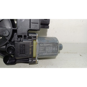 Moteur électrique de lève-vitre arrière droit Bifuel/Métano 1498cc VOLKSWAGEN Golf 7 Variant (12>) 5Q0959407G DHFA (12>17) - Product Image 2