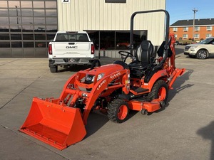 ซื้อรถแทรกเตอร์ตักดิน/แบคโฮ Kubota BX23S รุ่นดั้งเดิม พร้อมเครื่องตัดหญ้าแบบติดตั้งกลางขนาด 60 นิ้ว - Product Image 5