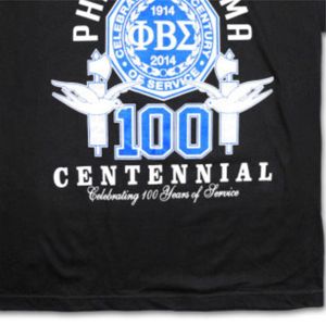 PBS เสื้อลายกราฟิก Centennial สีดำและน้ำเงิน | 100% เสื้อโพลีเอสเตอร์ Phi Beta Sigma พร้อมโลโก้ของทีมพิมพ์ลาย | เครื่องแต่งกายเป็นพี่น้องของผู้ชาย - Product Image 6