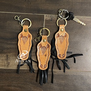 พวงกุญแจหนังม้าทำด้วยมือพวงกุญแจหนังแท้แบบตะวันตกส่วนบุคคลพวงกุญแจหนังวัวสุดหรู - Product Image 1