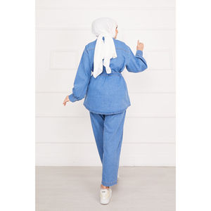Conjunto de Mezclilla Azul Vintage con Detalle de Bolsillo y Cinturón, Estilo Casual con Estampado, Conjunto de Mezclilla Azul con Detalle de Bolsillo y Cinturón - Product Image 6
