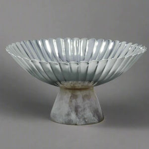 Cuenco Decorativo Plateado Hecho a Mano, Centro de Mesa para Comedor, Sala de Estar y Cocina, Adorno para el Hogar - Product Image 1