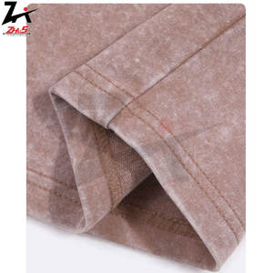 Ensembles de t-shirts et shorts délavés à l'acide pour hommes, de haute qualité, respirants et personnalisés pour l'été, vente en gros du fabricant 100% coton - Product Image 3