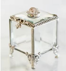 Organisateur de bijoux en métal décoratif, boîtes à bijoux élégantes en laiton pour un rangement haut de gamme - Product Image 6