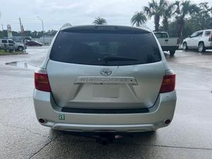 Toyota Highlander Limited 2010 / Disponible à la vente avec faible kilométrage, moteur essence / Véhicule d'occasion en excellent état et sans accident - Product Image 3