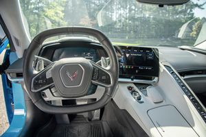 Chevrolet Corvette Stin-gray Convertible 3LT 2021 usado en excelentes condiciones - Product Image 6