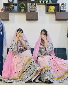 2025 Vintage afghan Kuchi robe à la main traditionnel brodé pachtoune Culture tenue décontractée pour les femmes Festival porter - Product Image 2