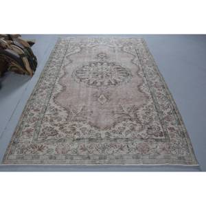 Vintage 5ft 7in X 8ft 9in Turkish Oriental Rug Classic Large Area Woolen with Patchwork Pattern for Teen Exhibition Latex Backed - Product Image 1