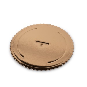 Plateaux à disques en carton cannelé laminé des deux côtés côté supérieur or côté inférieur noir diamètre 40 cm - Product Image 1