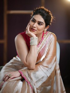 Lần đầu tiên trên thị trường vải lụa mềm mại đồng bằng & sang trọng nhìn nặng latkan làm việc cô dâu Saree để cung cấp cho khách tại tiệc chiêu đãi/Tiệc - Product Image 2