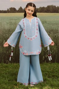 Lehenga Choli de luxe pour filles pakistanaises, tenue de soirée formelle, broderie traditionnelle, robe pour mariages, festivals, soleil - Product Image 6