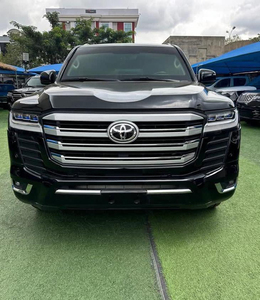 Toyota Land Cruiser V8 Diesel SUV 4x4 double cabine avec régulateur de vitesse d'occasion à vendre - Product Image 1