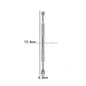 Pousse-cuticules professionnel en acier inoxydable 420 à double extrémité, réutilisable, de style russe, à angle carré, avec logo personnalisé - Product Image 3