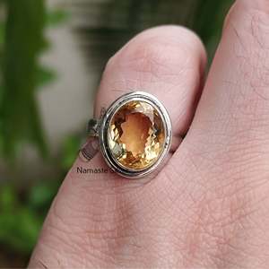 Bague en Citrine Jaune Naturelle pour Femme, Faite à la Main en Argent Sterling, Coupe Ovale, Pierre de Naissance de Novembre, Cadeau Bijou pour Elle - Product Image 1
