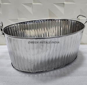 Bac à glace durable en acier inoxydable avec poignées et fond vert Refroidisseur à vin polyvalent et refroidisseur de boissons pour les fêtes - Product Image 6