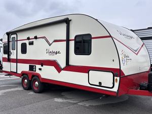 Caravane d'occasion de haute qualité 2022-2023 Gulf Stream Vintage Cruiser 23RSSTeardrop à vendre - Product Image 4