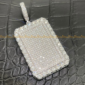 Pendentif en or blanc 10Kt Hip Hop Designer Dogtag fabriqué à partir de diamants ronds et baguettes VVs Clarity Lab Grown pour unisexe - Product Image 2