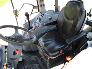 Para L6060 65HP 4WD Farm Tractor Gear Drive Diesel con caja de cambios y bomba para trabajo de campo pesado de alta productividad - Product Image 5