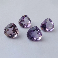 Magnifiques Pierres d'Améthyste Naturelle Taillées en Facettes Qualité AAA Vente en Gros Pierres Libres Tailles Personnalisées Disponibles Forme Cœur Calibrées Troisième Qualité