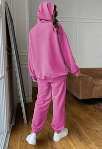 Survêtement pour femmes à prix abordable 2025/Survêtement pour femmes avec logo personnalisé/Survêtement 2 pièces de haute qualité pour femmes - Product Image 4