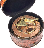 Horloge-boussole solaire suspendue en laiton et cuivre antique de 3,5 pouces avec étui par Calvin Handicraft