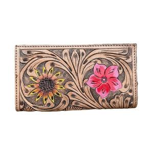 Bolso de Mensajero Vintage Bohemio de Cuero Genuino para Mujer, con Cierre de Cremallera Resistente, Diseño Artesanal con Estampado Animal y Logotipo - Product Image 2