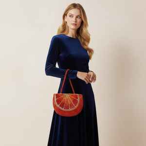 กระเป๋าคลัทช์ลายดอกเดซี่, กระเป๋าลูกปัดสีชมพูประดับด้วยลูกปัดตามสั่งกระเป๋าคลัทช์เดซี่ทำด้วยมือสะพายข้างสำหรับฤดูใบไม้ผลิ - Product Image 3