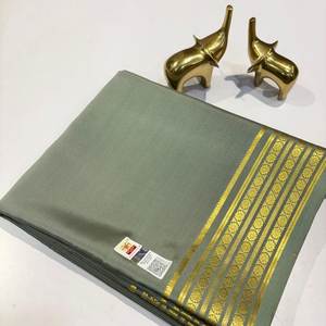 Magnifiques saris en soie pure de Mysore avec pallu traditionnel à rayures et chemisier, parfaits pour les fêtes, infroissables et absorbant l'humidité - Product Image 2