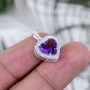 Proveedor de Colgantes de Plata con Amatista de Alta Calidad de la India, Colgante de Piedra Preciosa Amatista en Forma de Corazón con Facetas - Product Image 2