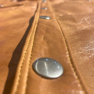 เสื้อเชิ๊ตหนังวินเทจสำหรับผู้ชาย, เสื้อเชิ๊ตแขนยาวปกโปโลเสื้อแจ็คเก็ตมีซิปปิดระบายอากาศได้ดีดีไซน์ - Product Image 6