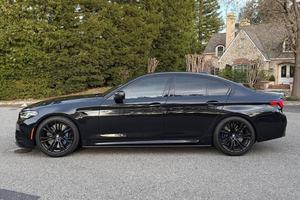 PRÊT À ÊTRE EXPÉDIÉ LHD/RHD 2022 B-M-W M5 617-HP TWIN-TURBO V8 AWD - Product Image 4